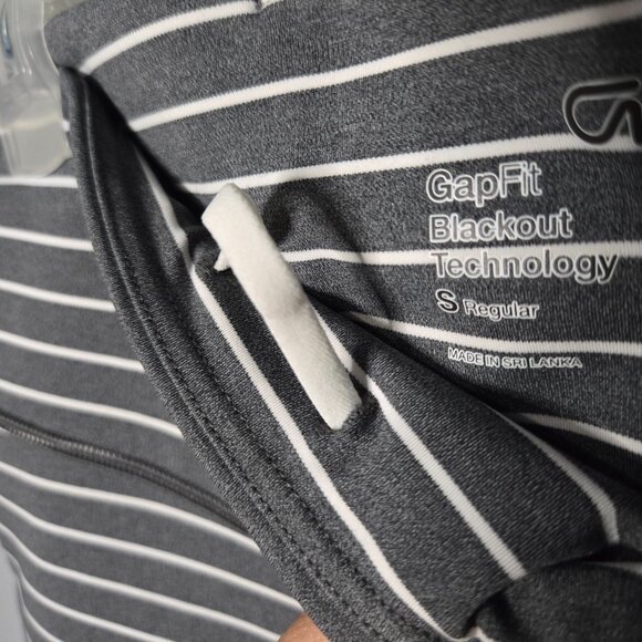 Nike Dri-FIT Epic Run Printed Tights & GapFit High Rise Blackout Print Leggings - Picture 9 of 11